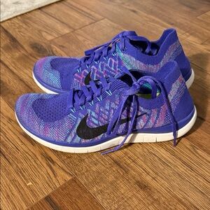 Nike Women's Multicolor Athletic Shoes